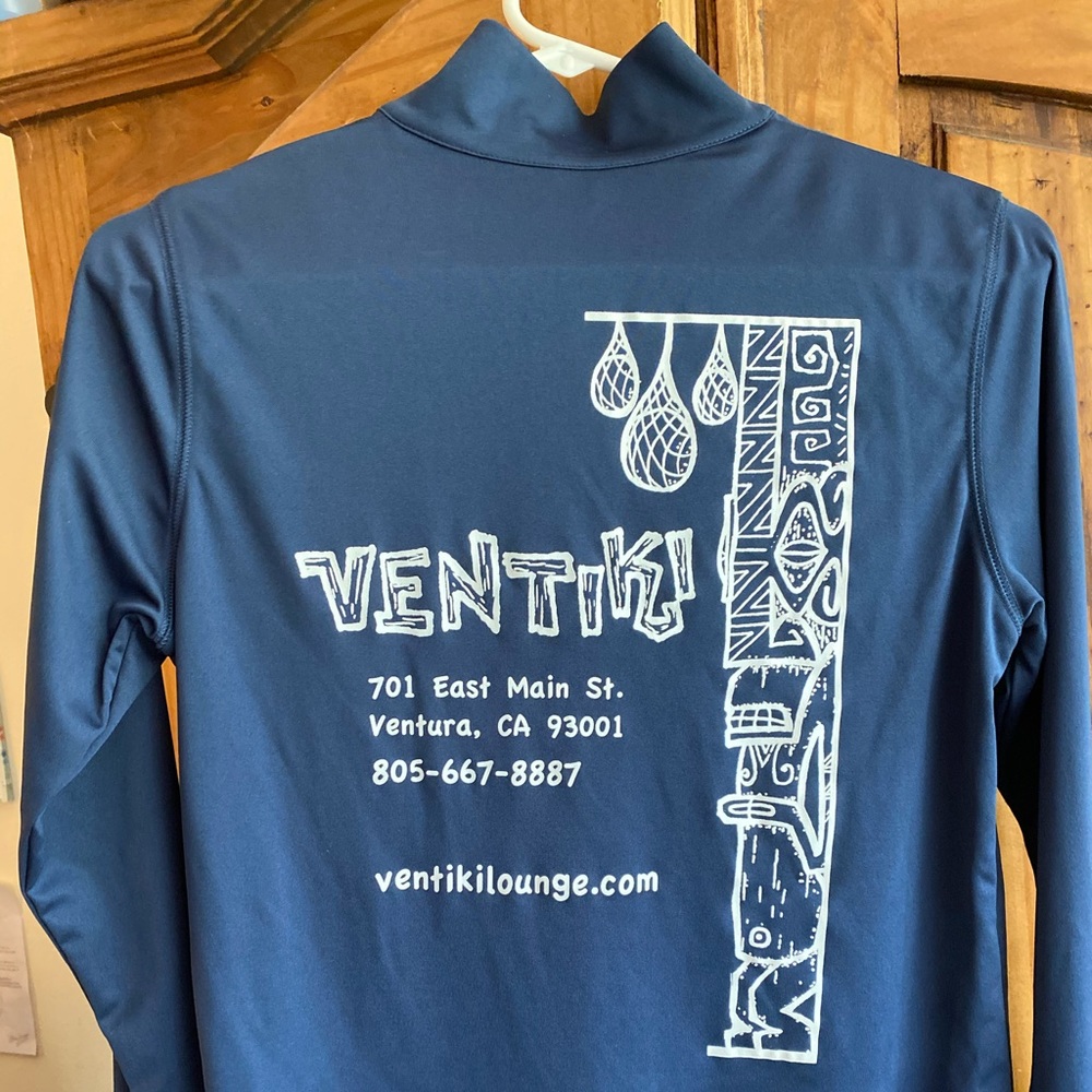 TIKI bar Ventiki athletic LS shirt 🗿🚴‍♂️ NWOT